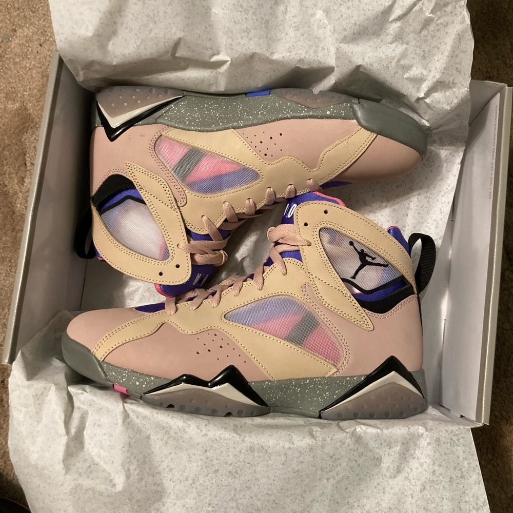 Jordan 6 - Picture 2 of 3